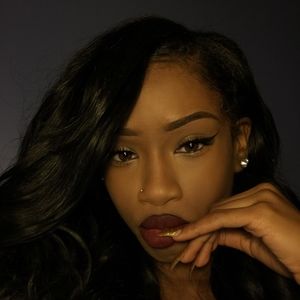 Meet your Posher, Jasmin